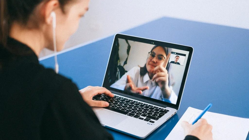 Communication Tools for Multinational Teams Cover