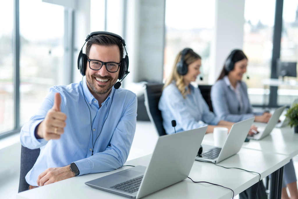 Real-Time Translator For Call Center Agents | Utell AI Live Translation